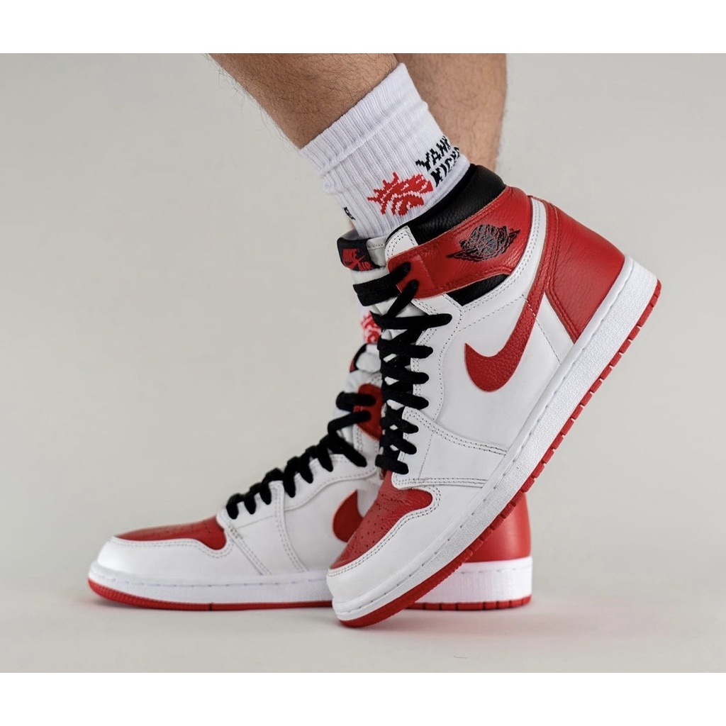 Giày Air Jordan 1 High 🔴CHÍNH HÃNG🔴Nike Air Jordan 1 Retro High OG Heritage -  - Simple Sneaker