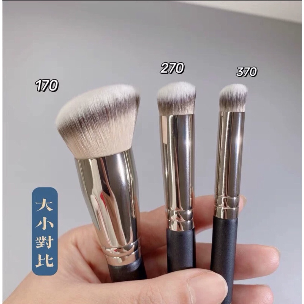 Cọ đánh nền, che khuyết điểm lông mềm