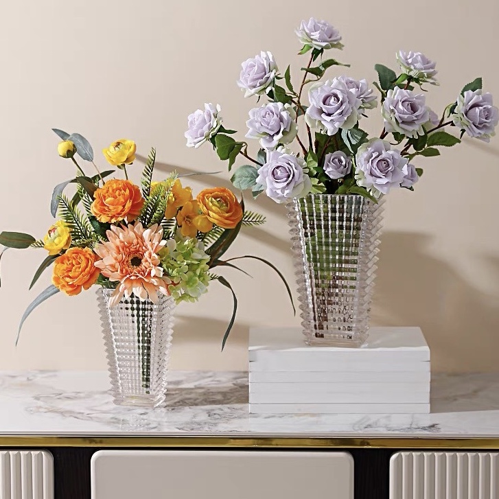 Lọ hoa decor tháp ly độc đáo Qhouse , bình hoa thuỷ tinh trang trí phòng khách, để bàn làm việc đẹp sang trọng