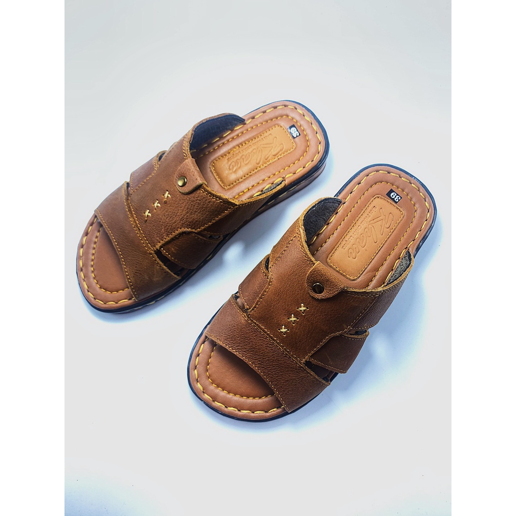 Dép nam da bò 3 quai xẻ rãnh , khâu chỉ 3 dấu nhân , khâu chỉ chắc chắn , 2 màu đen và bò , Q