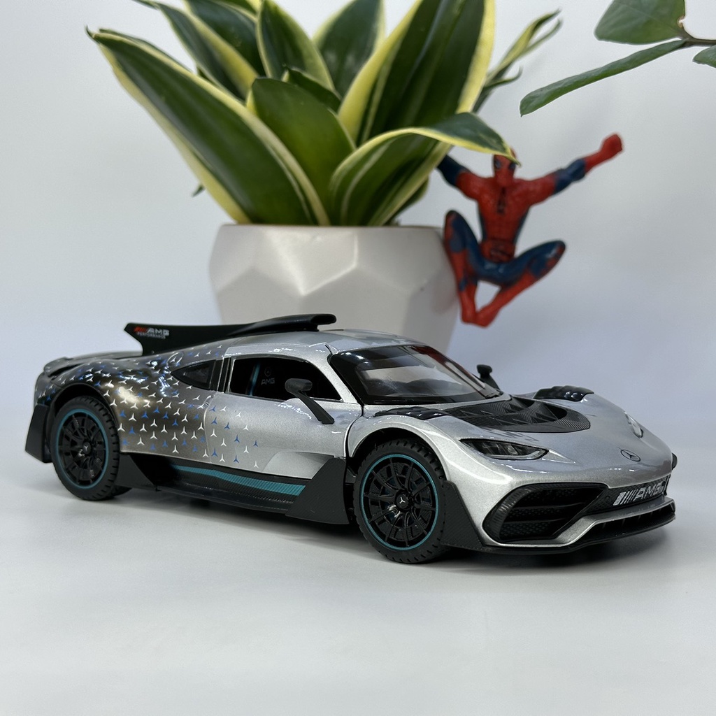 Mô hình xe kim loại Mercedes AMG ONE tỷ lệ 1:24 quái thú đường phố