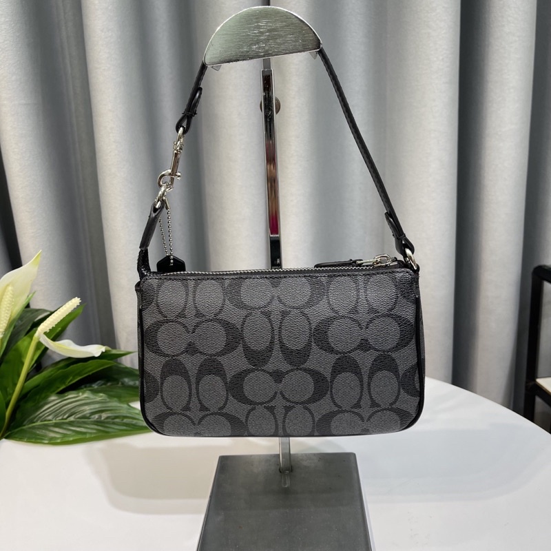 TÚI COACH NOLITA 19