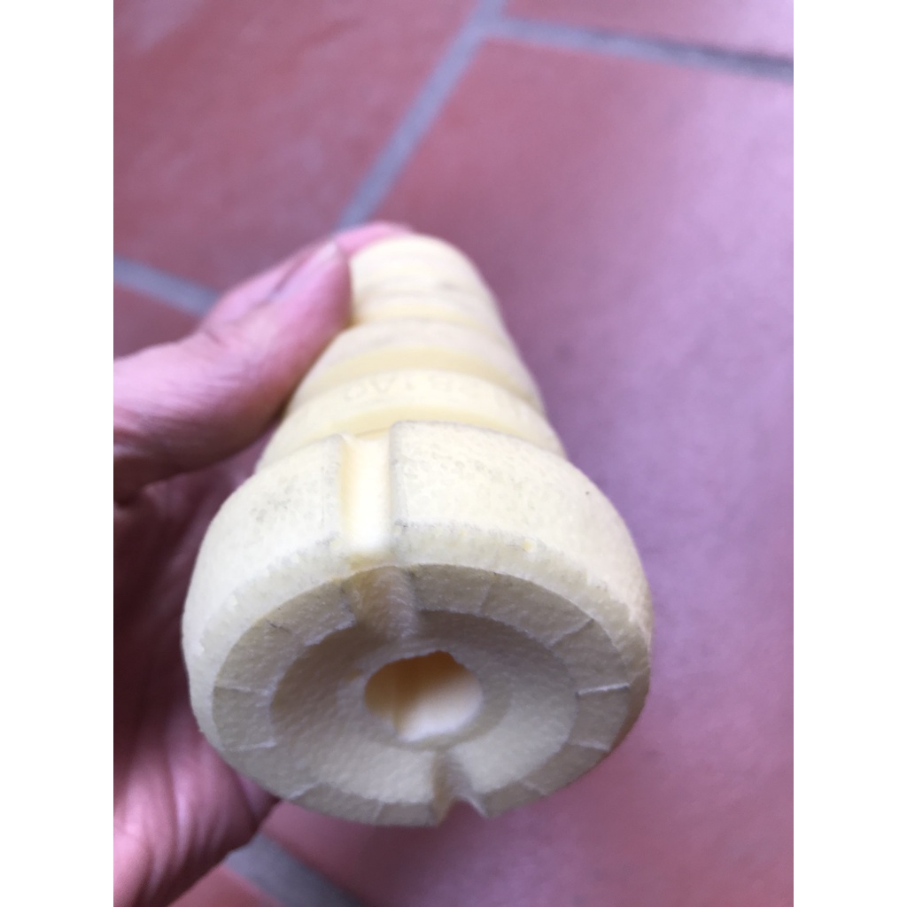 Cao su tăm bông giảm sóc sau  xịn hãng bãi  Mazda 2; 3; 6; CX5