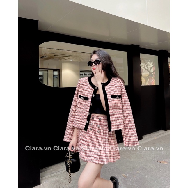 Set dạ đỏ viền nhung đen