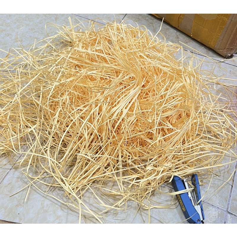 100gr Giấy rơm lót hộp quà.....