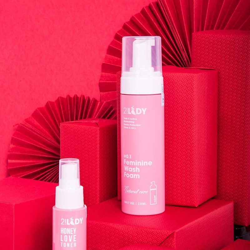 Dung dịch vệ sinh phụ nữ - Xịt phụ khoa 2 lady magicskin chính hãng