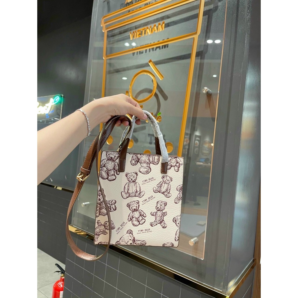 túi xách nữ dáng đứng in hình gấu