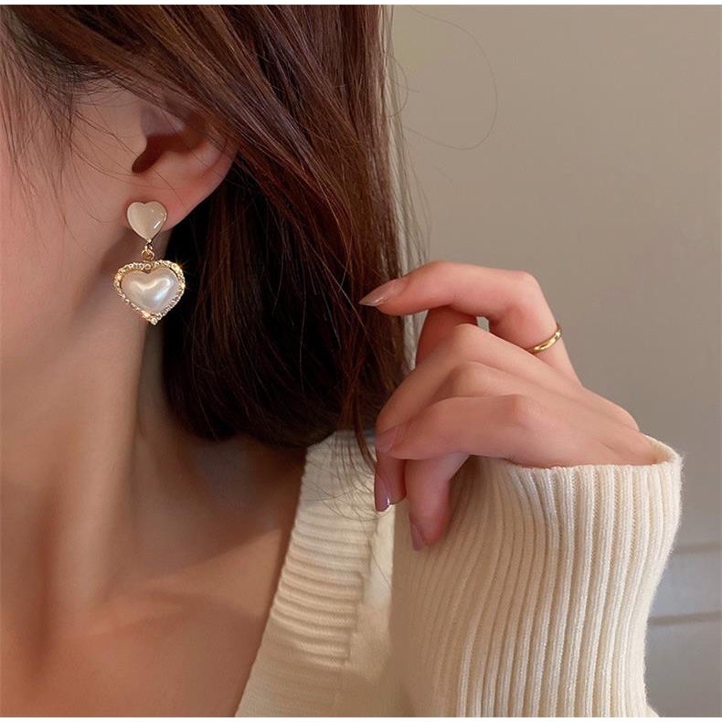 Đôi Bông Tai Hình Trái Tim Đính Ngọc Trai Thời Trang Cho Nữ