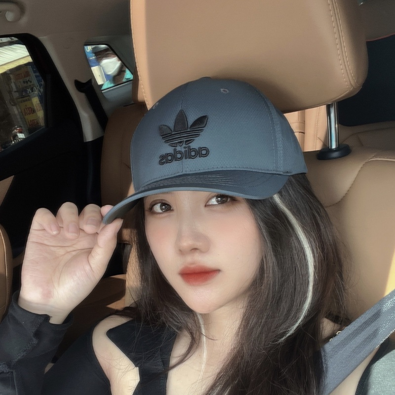 Mũ Lưỡi Trai ADIDAS Color Hàng Xuất Dư 2 Màu Đen Trắng