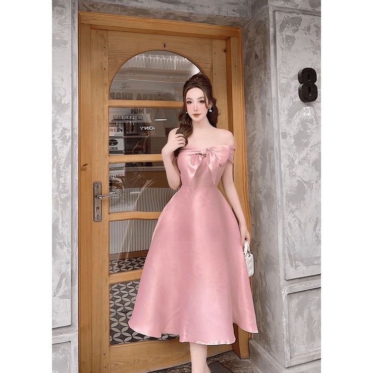 ĐẦM XINH GIÁ RẺ NHƯ CHO | ĐẦM TAPTA TRỄ VAI CÓ THẮT NƠ Ở NGỰC DÁNG DÀI XÒE SANG CHẢNH UP SHOP HHP