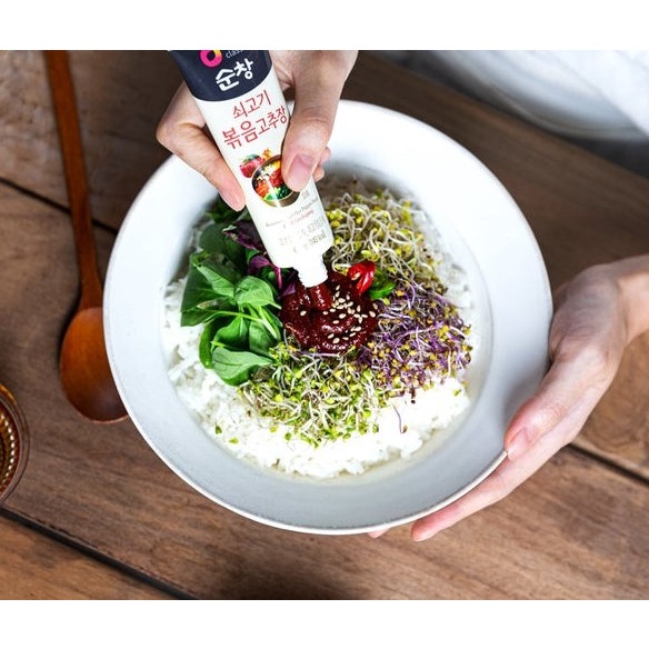 Gochujang trộn cơm thịt bò Chung Jung One tuýp 60g