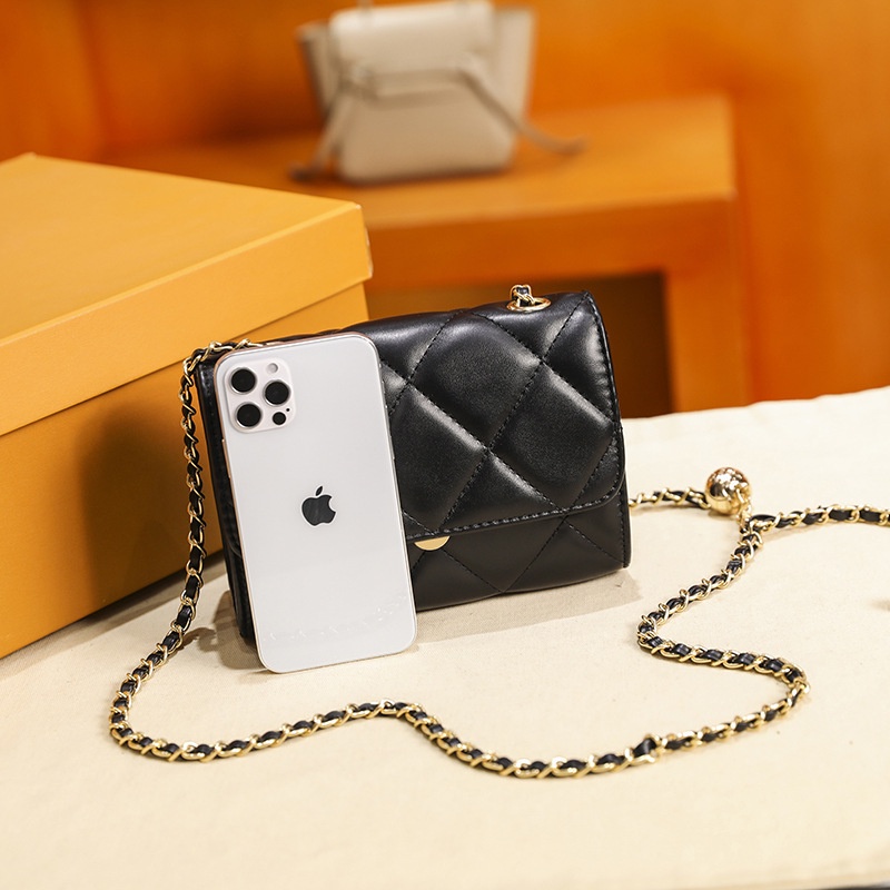 Túi Đeo Chéo Dây Xích Dáng Vuông Nhỏ Dễ Phối Đồ Thời Trang Cho Nữ