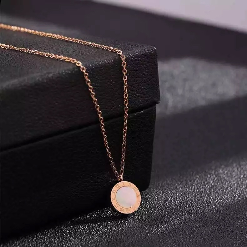 Bộ Vòng cổ Và Bông Tai Hai Mặt Hình Tròn Màu Vàng 18k In Chữ Số La Mã Màu Đen Thời Trang Cho Nữ