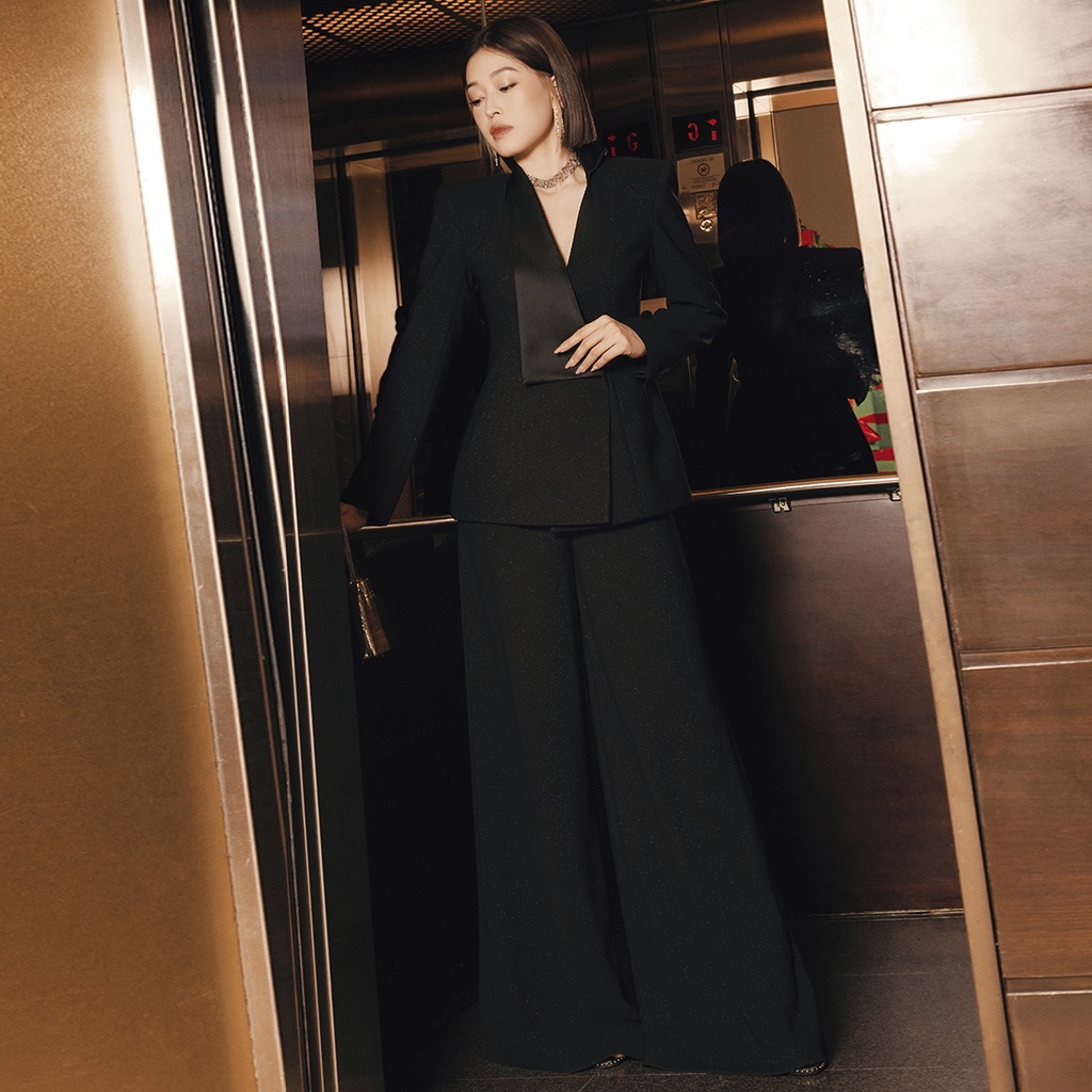 REINA - Blazer và quần xuông đen