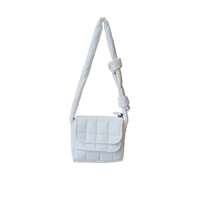 Túi đeo chéo chần bông  dainystore