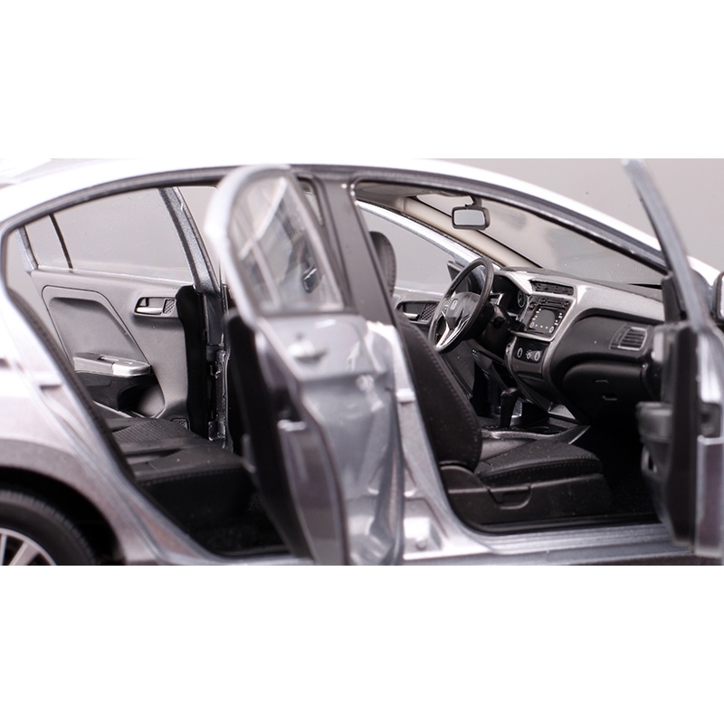 Mô hình xe Honda City tỉ lệ 1:18