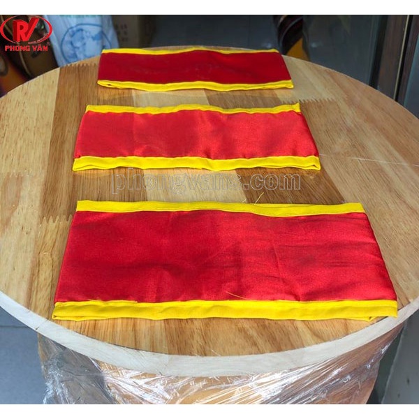 Băng đeo tay trơn vải phi bóng màu đỏ