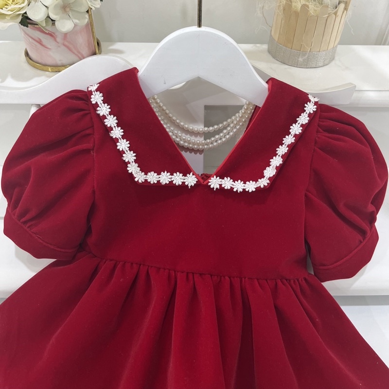 Váy nhung cho bé gái từ 8-40kg màu đỏ kèm chuỗi ngọc sau lưng