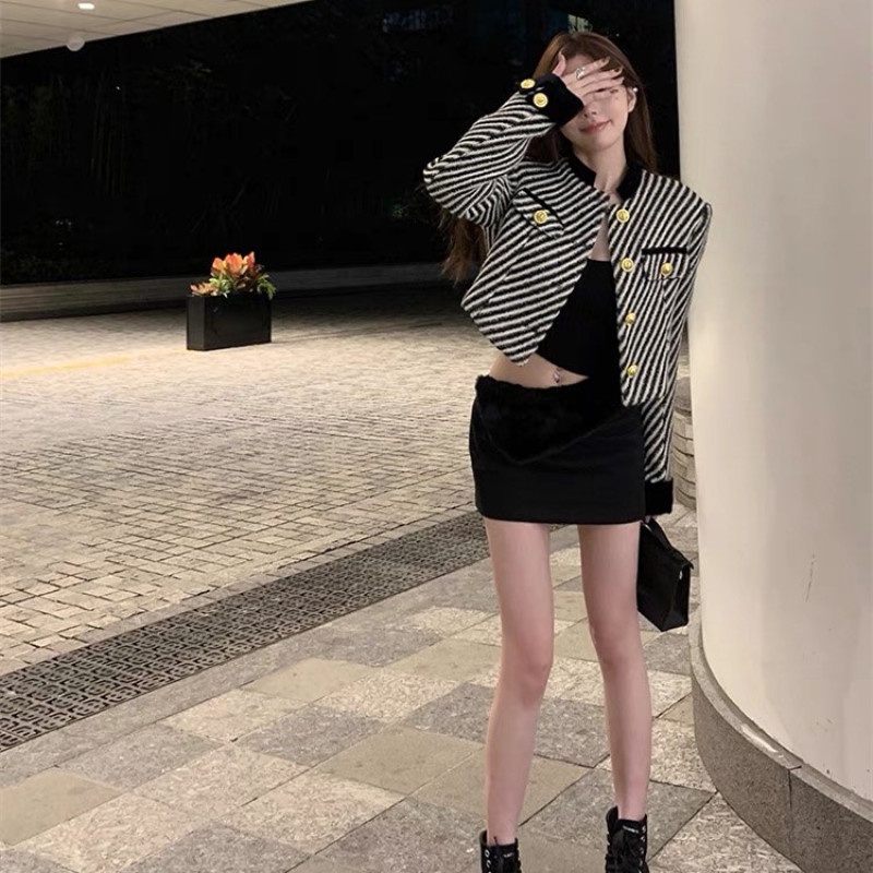 Áo Khoác Cardigan Tay Dài Dáng Ngắn Họa Tiết Kẻ Sọc Thời Trang Thu Đông Cho Nữ