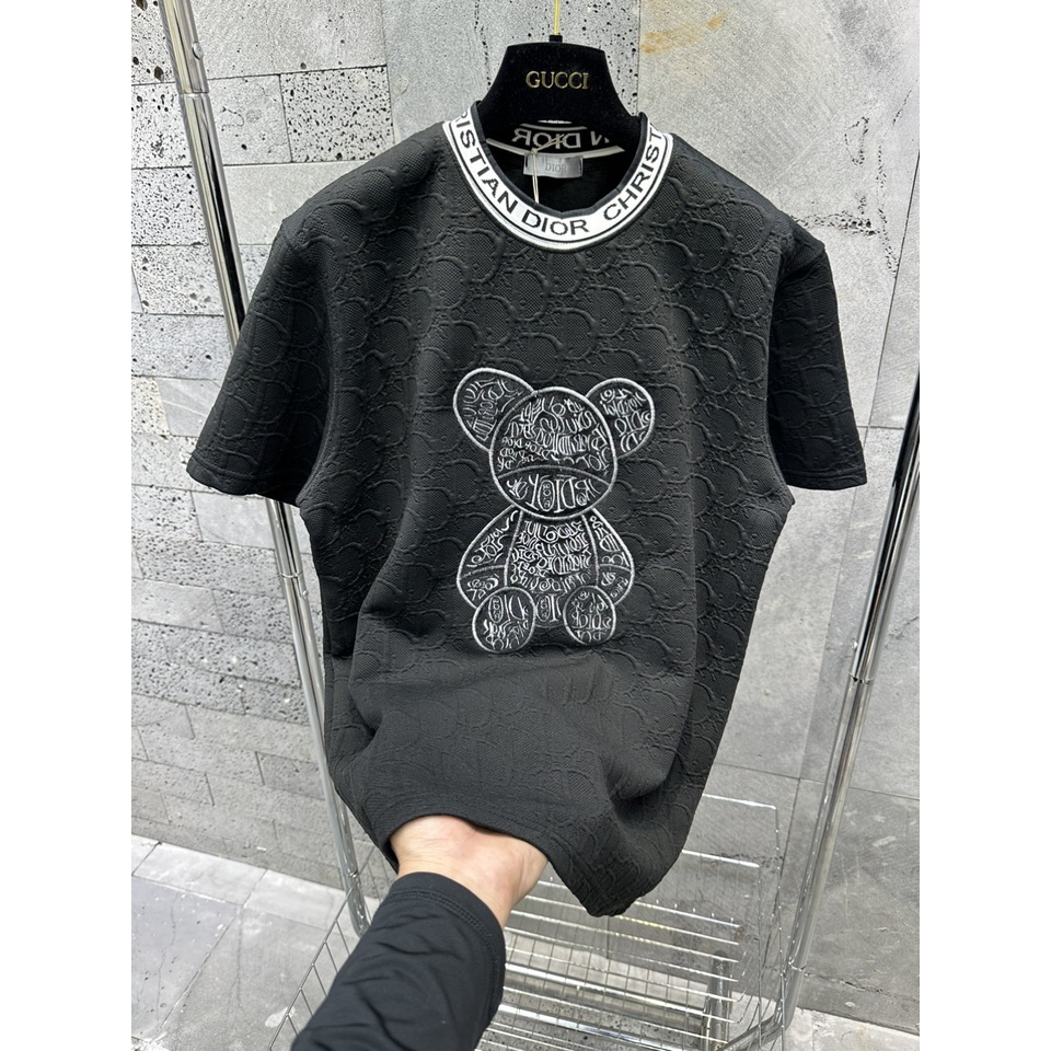áo dập nổi màu trơn đen trắng cực đẹp, áo thun 🏴󠁧󠁢󠁳󠁣󠁴󠁿Fendi GC BBR dập nổi mẫu hottrend 2023