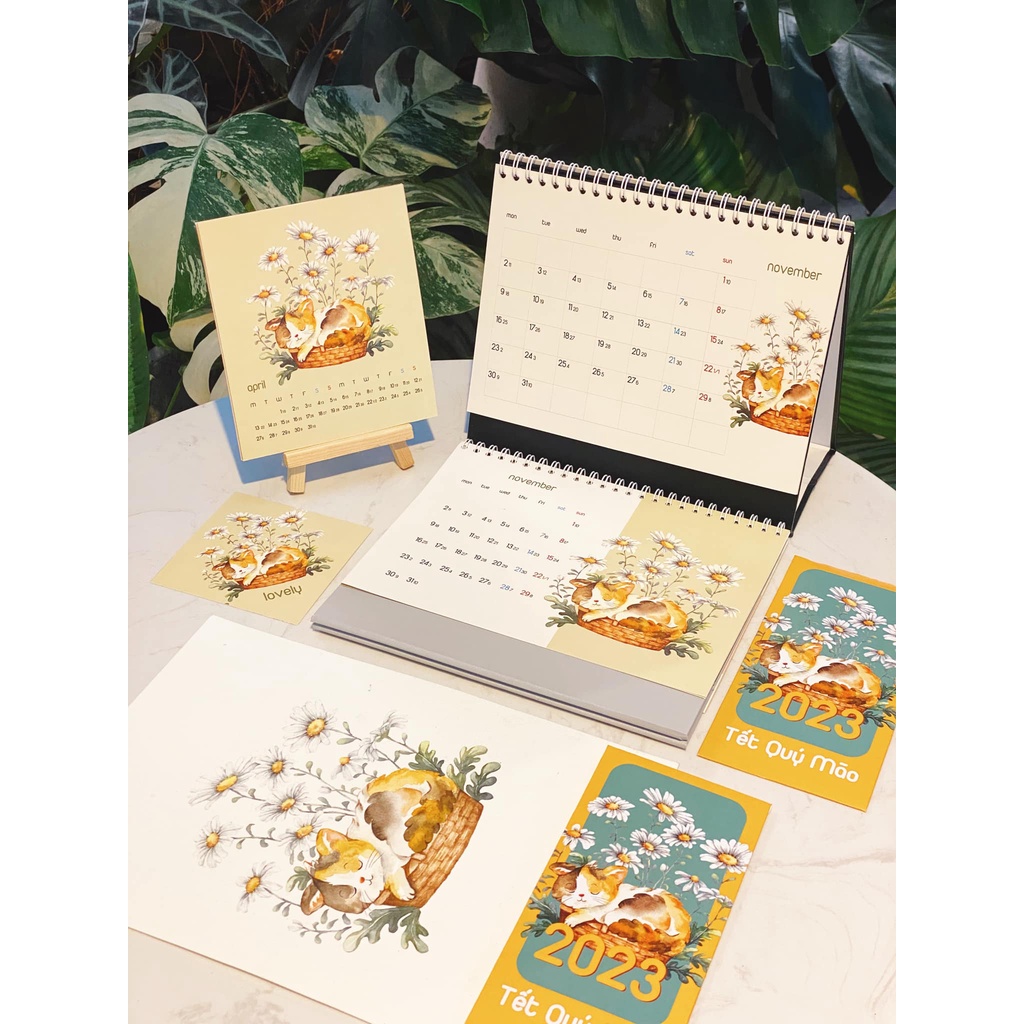 LỊCH 2023 MÈO CƯNG - Để bàn - Giá gỗ - Postcard