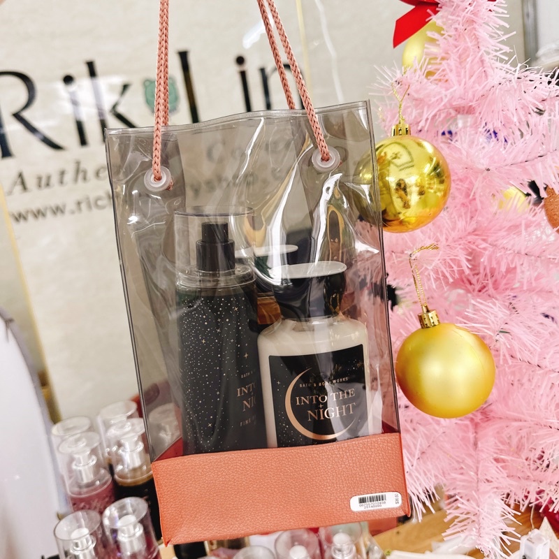 SET QUÀ INTO THE NIGHT Bath & Body Works Usa Xịt Thơm Dưỡng Thể