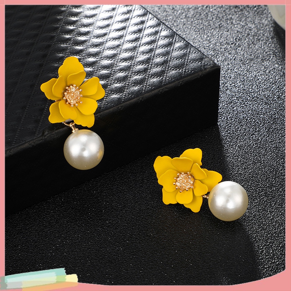 Bông tai xỏ lỗ mặt hình hoa đính ngọc trai nhân tạo cho nữ
