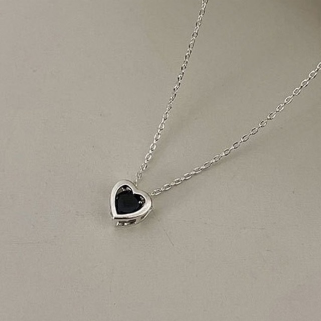 Dây chuyền bạc nữ Shiny Silver, vòng cổ bạc hình trái tim màu đen đính đá