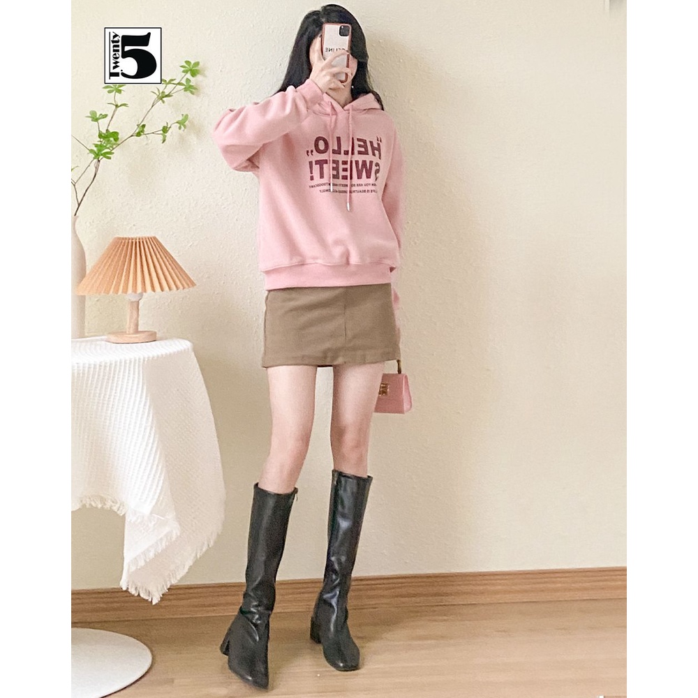 Áo nỉ hoodie nữ dáng rộng in chữ bo gấu Twentyfive 4370