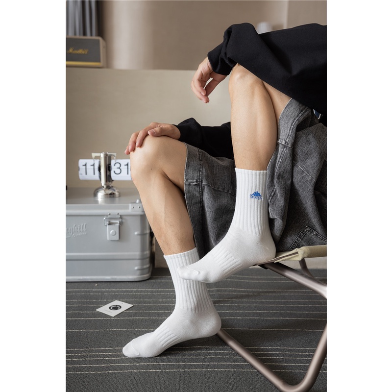 Tất nam nữ thêu MOUNT TROREY