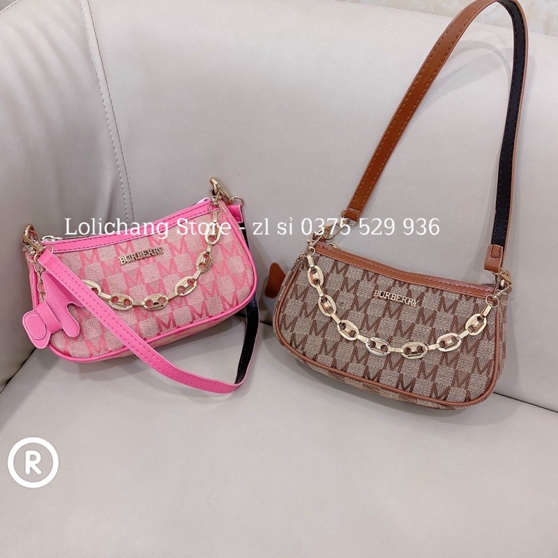 Túi kẹp nách nữ kèm phụ kiện xích hoạ tiết siêu xinh