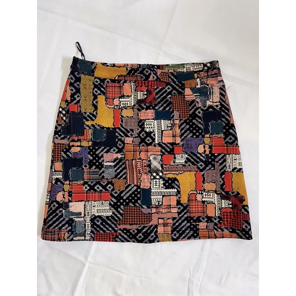 Chân váy thổ cẩm