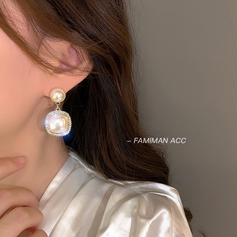 Khuyên Tai Mạ Vàng Đính Hạt Giả Ngọc Trai