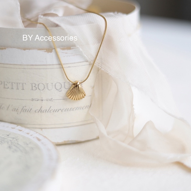 Dây chuyền titan kiểu mì phối mặt vỏ sò vintage không gỉ WN2282