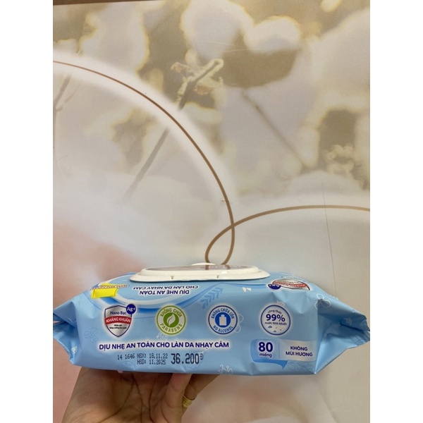 KHăn ướt Bobby có hương/ không hương 100 miếng