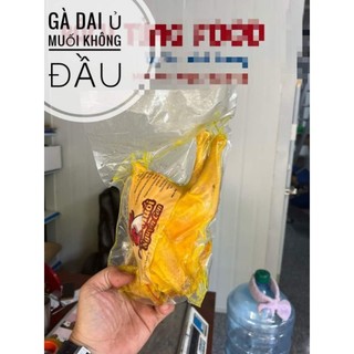 Gà mái ôm trứng non k đầu.