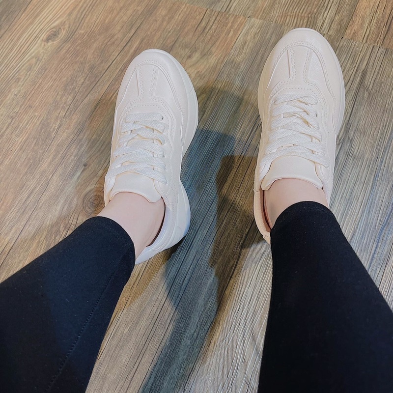 ♥️SALE TẾT♥️ Giày thao nữ đế nâu tăng chiều cao 5 cm màu sữa