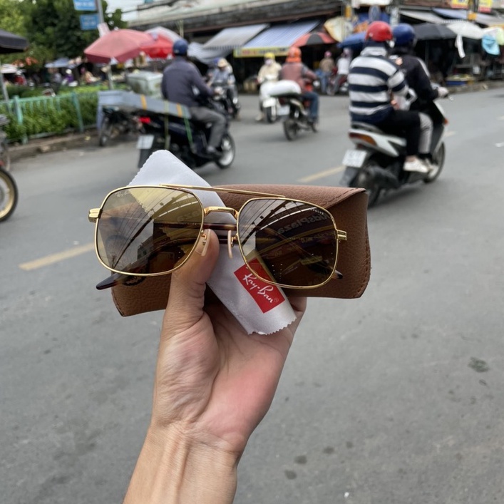 KÍNH RAYBAN ITALY HÀNG CHÍNH HÃNG ĐÃ QUA SỬ DỤNG. TRÒNG THỦY TINH CHỐNG UV. THỜI TRANG DÀNH CHO CẢ NAM VÀ NỮ