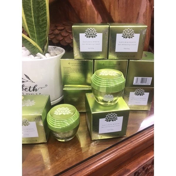 Kem đêm xanh thảo mộc nhụy tây natural white mới