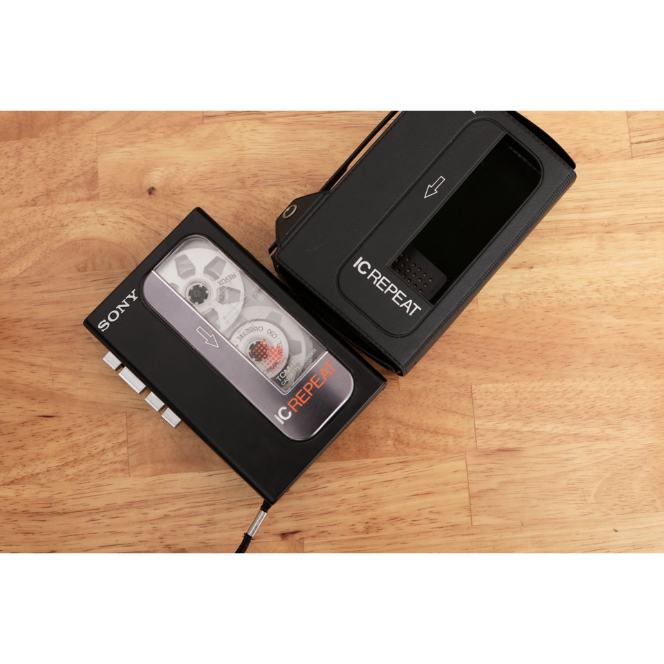 Cassette cầm tay SONY TCM-R2