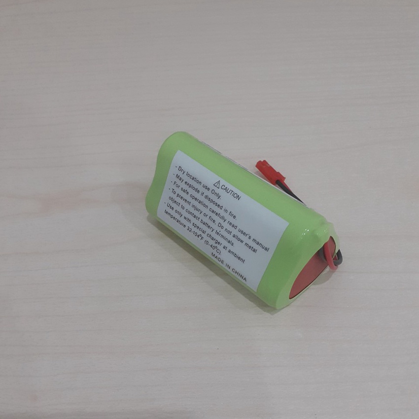 Pin robot hút bụi Medion MD16192