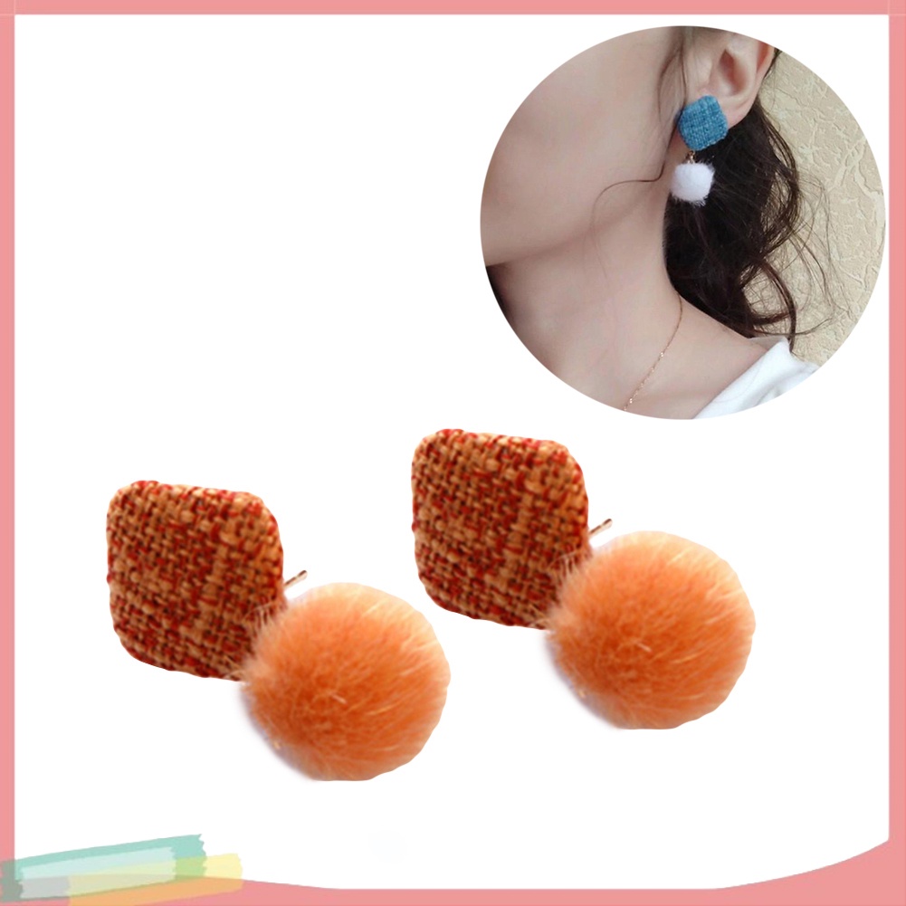 Đôi Khuyên Tai Hình Vuông Phối Quả Pompom Thời Trang Cho Nữ