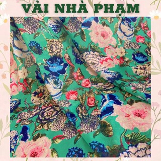 Voan lụa hoạ tiết hoa to nền xanh - khổ 1.5m - vải nhà phạm