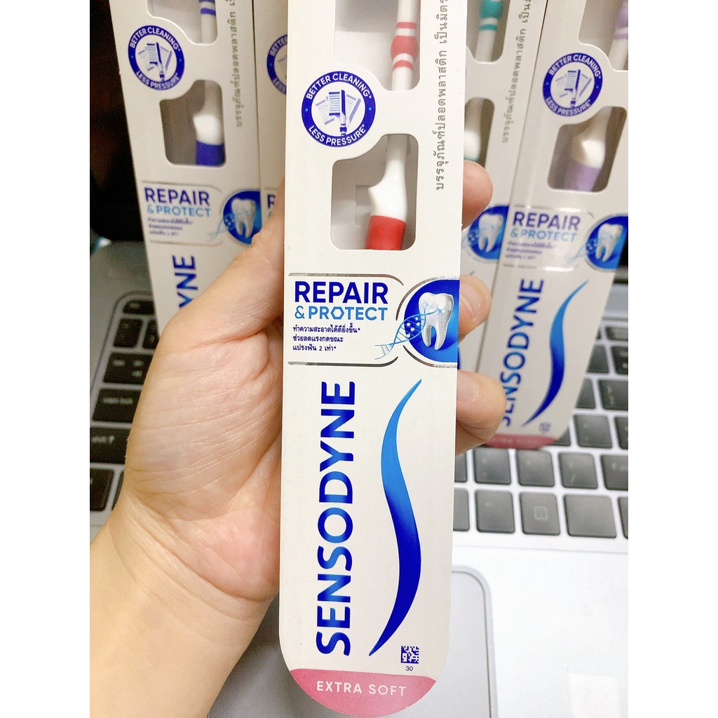 BÀN CHẢI ĐÁNH RĂNG SENSODYNE REPAIR&amp; PROTECT EXTRA SOFT