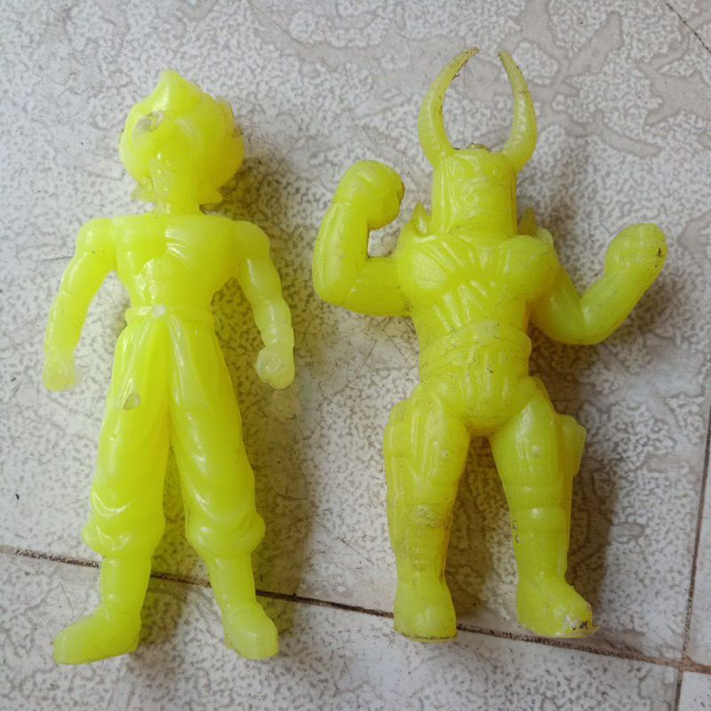 Tượng nhựa sưu tầm