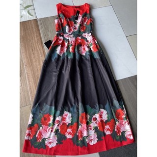 Đầm dạ hội  TAHARI hoa cực xinh 🍀🍀🍀