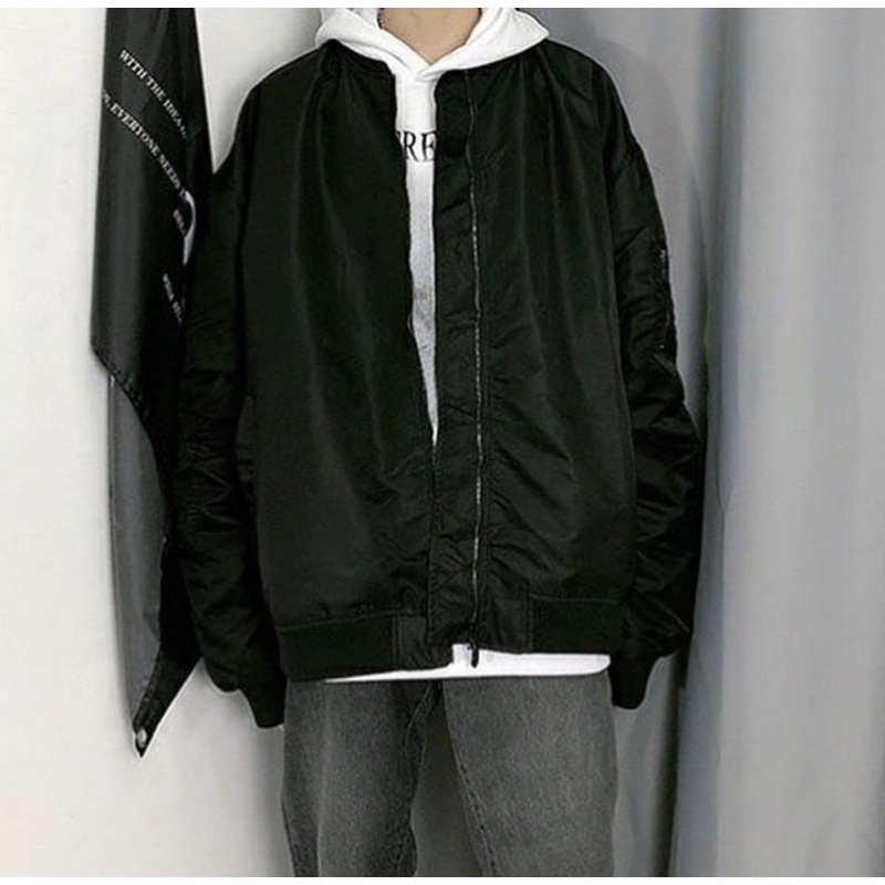 Michigan Bomber Jacket - Áo khoác bomber thêu chữ sau lưng có màu đen, olive, hồng nhạt