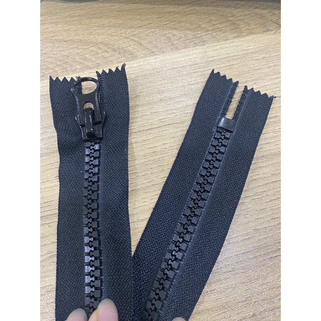 Thanh Lý Dây Khoá Kéo Nhựa Cá Sấu Răng 8 Mở Cho Áo Khoác - Khóa Vislon R8 Màu Đen 70cm