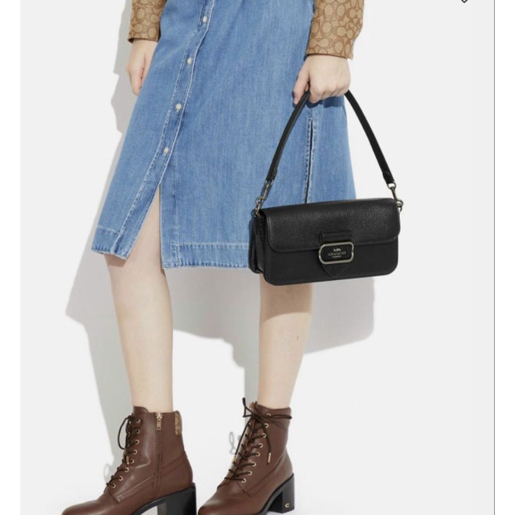 Túi Coa**ch Morgan thanh da thật sang trọng