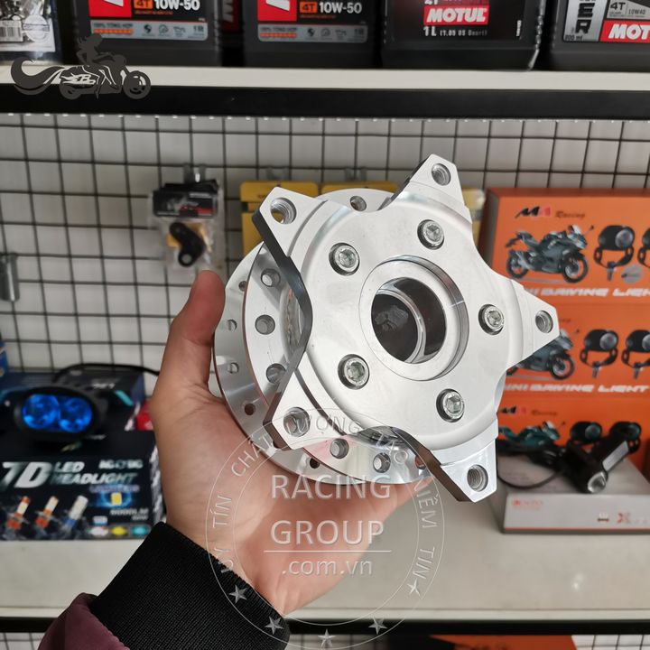 Đùm đúc 2 line xe máy Exciter 150 màu trắng